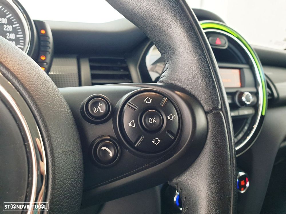 MINI 3 Portas Cooper D - 16