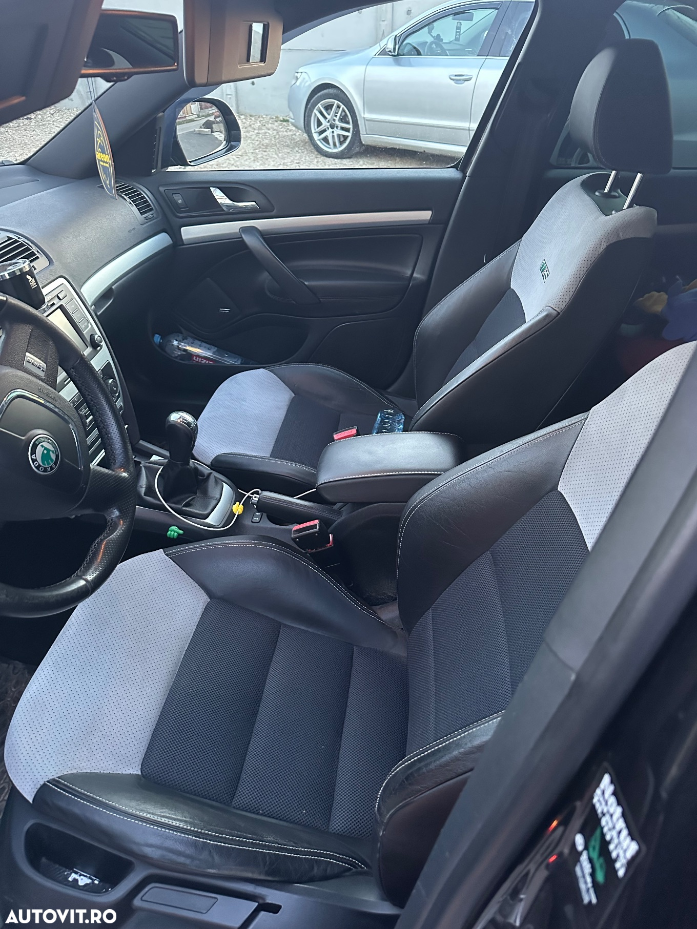 Skoda Octavia Combi 2.0 TDI RS - 7