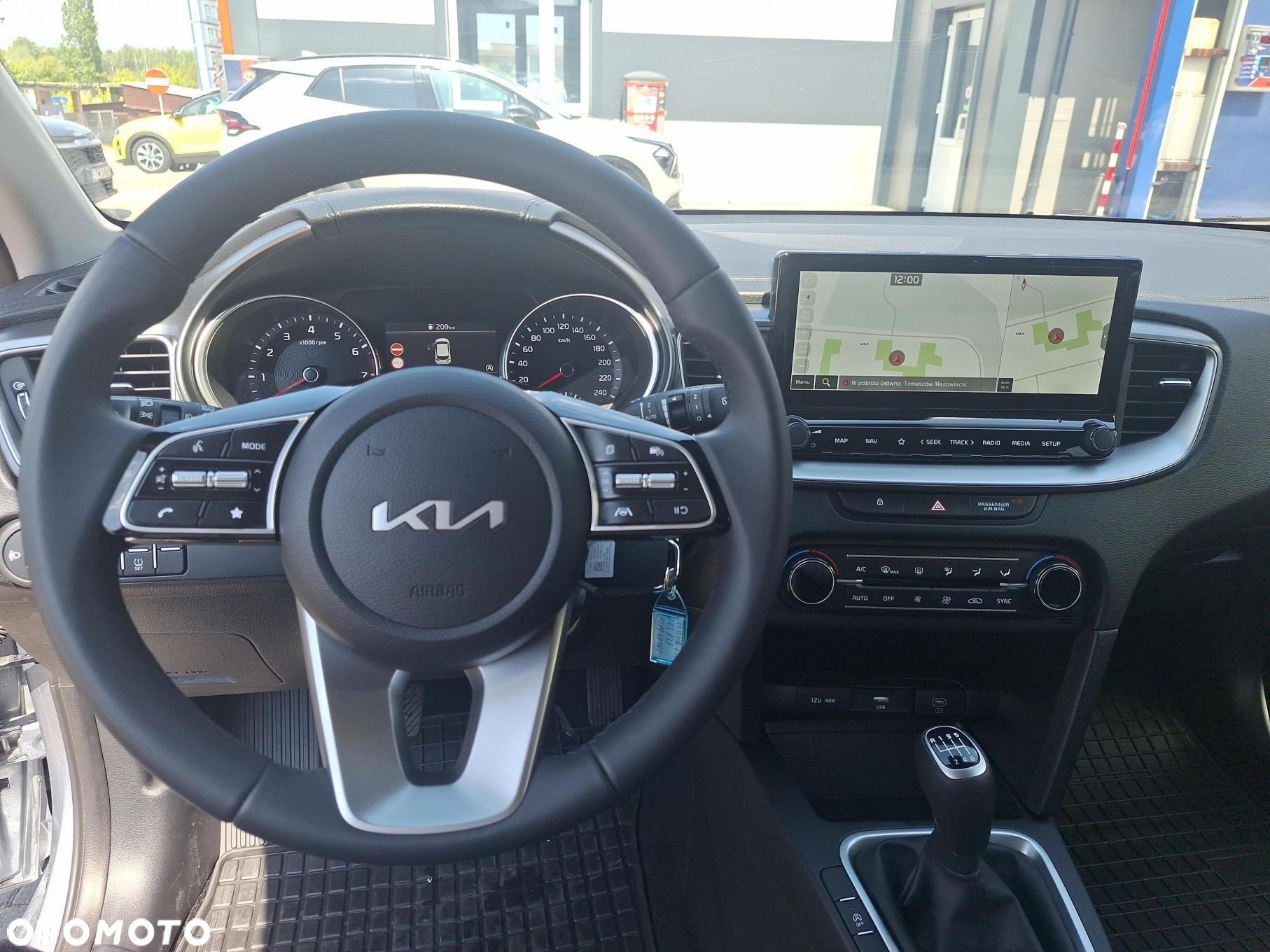 Kia Ceed 1.5 T-GDI M - 11