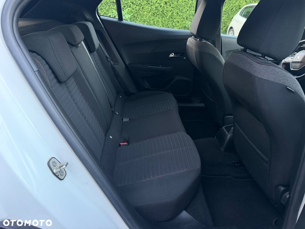 Peugeot 2008 1.5 BlueHDi Active Pack S&S - 23
