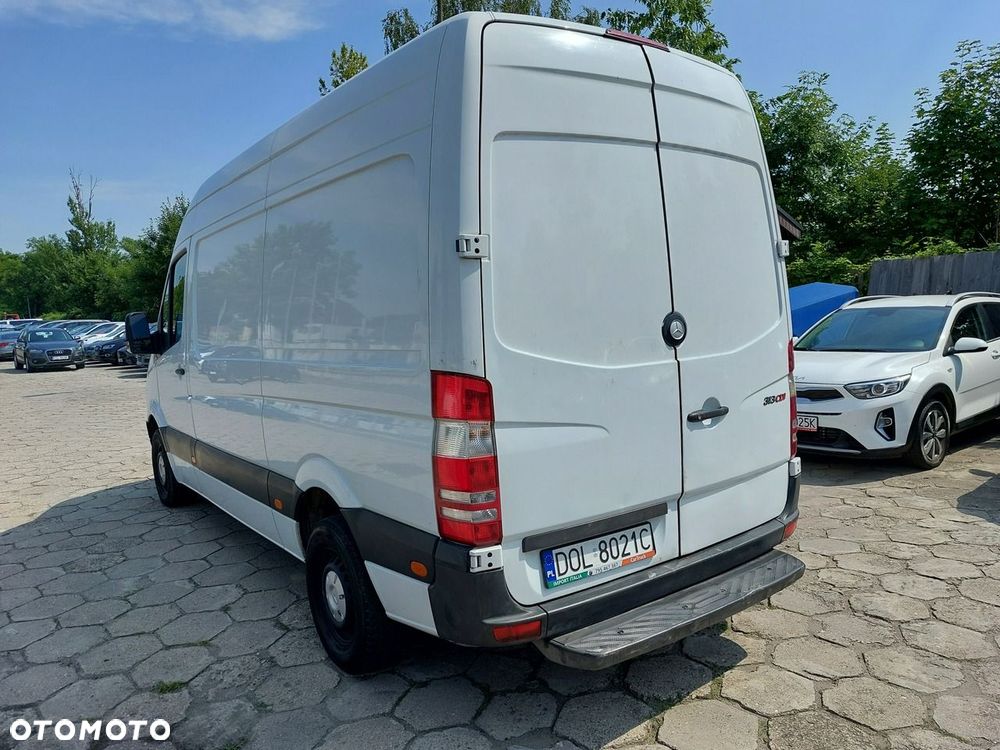 Mercedes-Benz Sprinter - 4