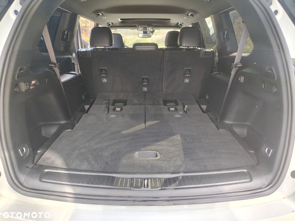 Jeep Grand Cherokee - 28