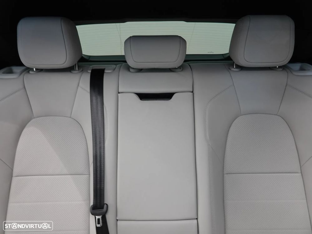 Porsche Macan Electric 4 - 39