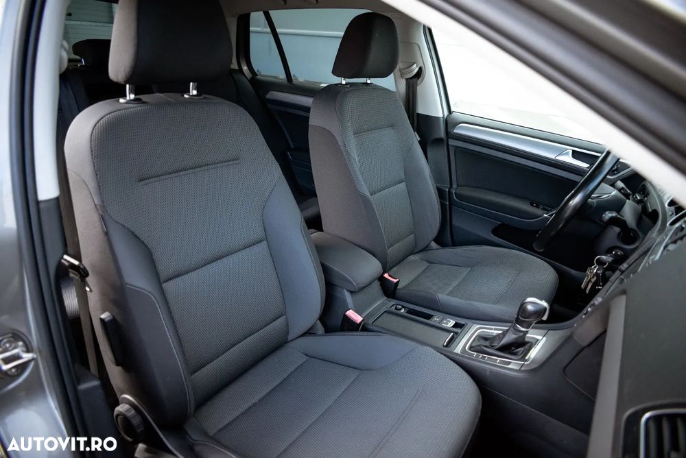 Volkswagen Golf 1.6 TDI BlueMotion Technology DSG Comfortline - 12