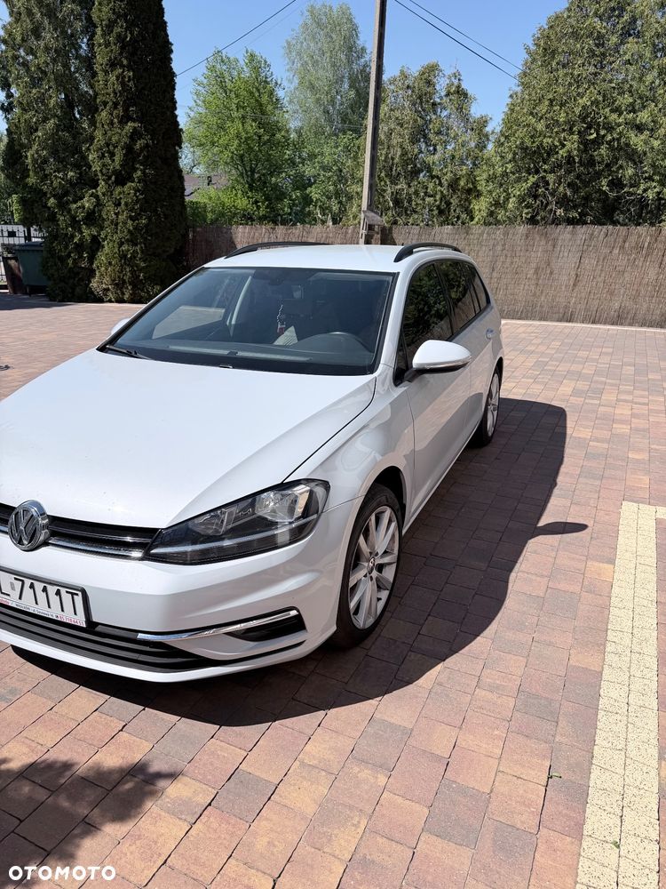 Volkswagen Golf - 2
