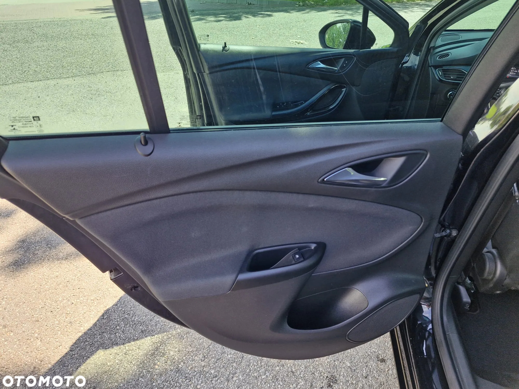 Opel Astra V 1.4 T Elite - 9