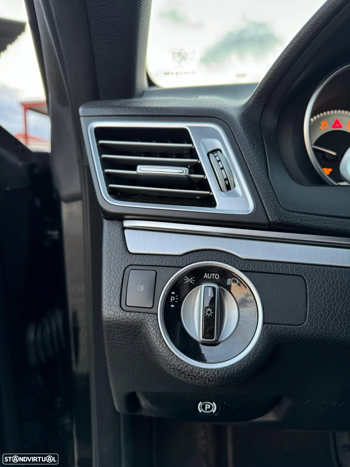 Mercedes-Benz E 220 BlueTEC Auto - 14