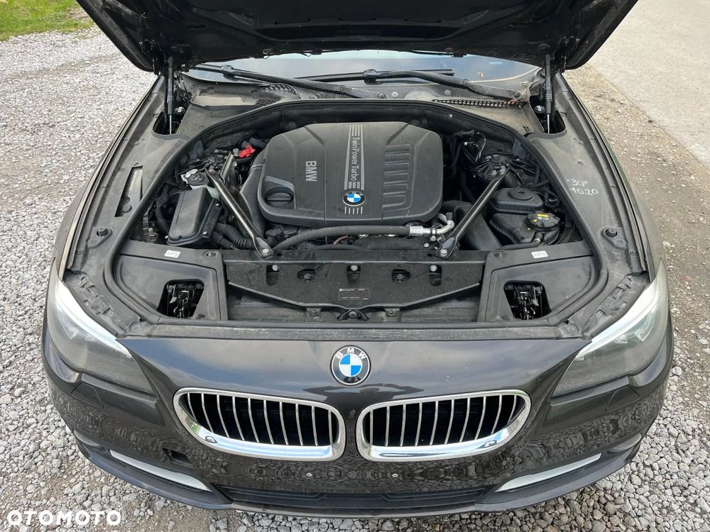 BMW Seria 5 530d xDrive - 10