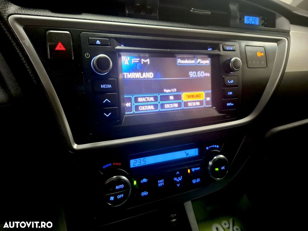 Toyota Auris 1.4 D-4D Luna - 8