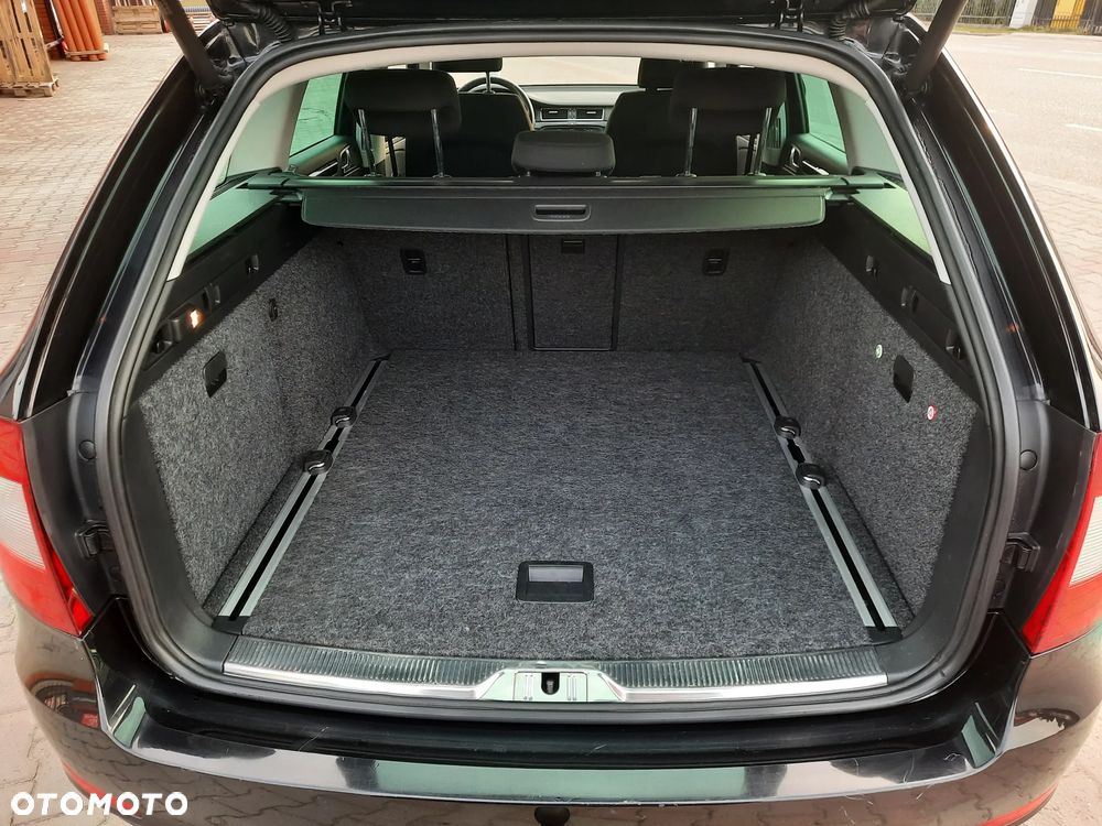 Skoda Superb 2.0 TDI DSG Exclusive - 26