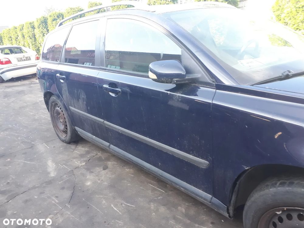 VOLVO V50 04-07 1.6 D  ZDERZAK TYŁ TYLNY 613-46 - 13