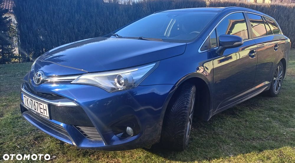 Toyota Avensis 2.0 D-4D Premium - 1