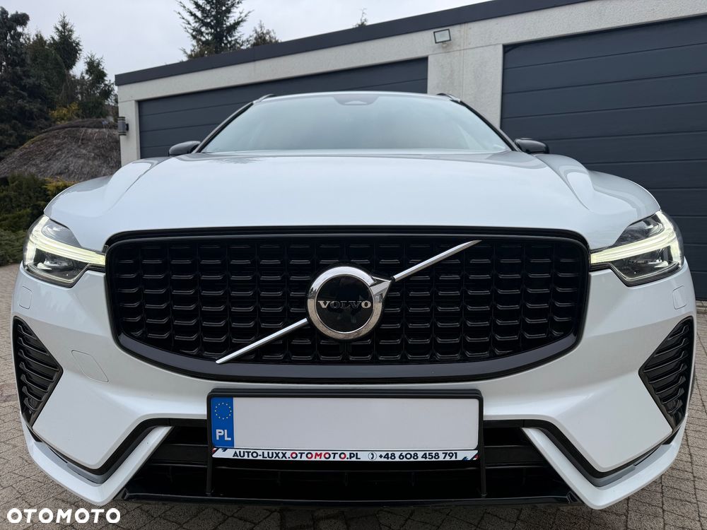 Volvo XC 60 B4 D AWD Plus Dark - 10