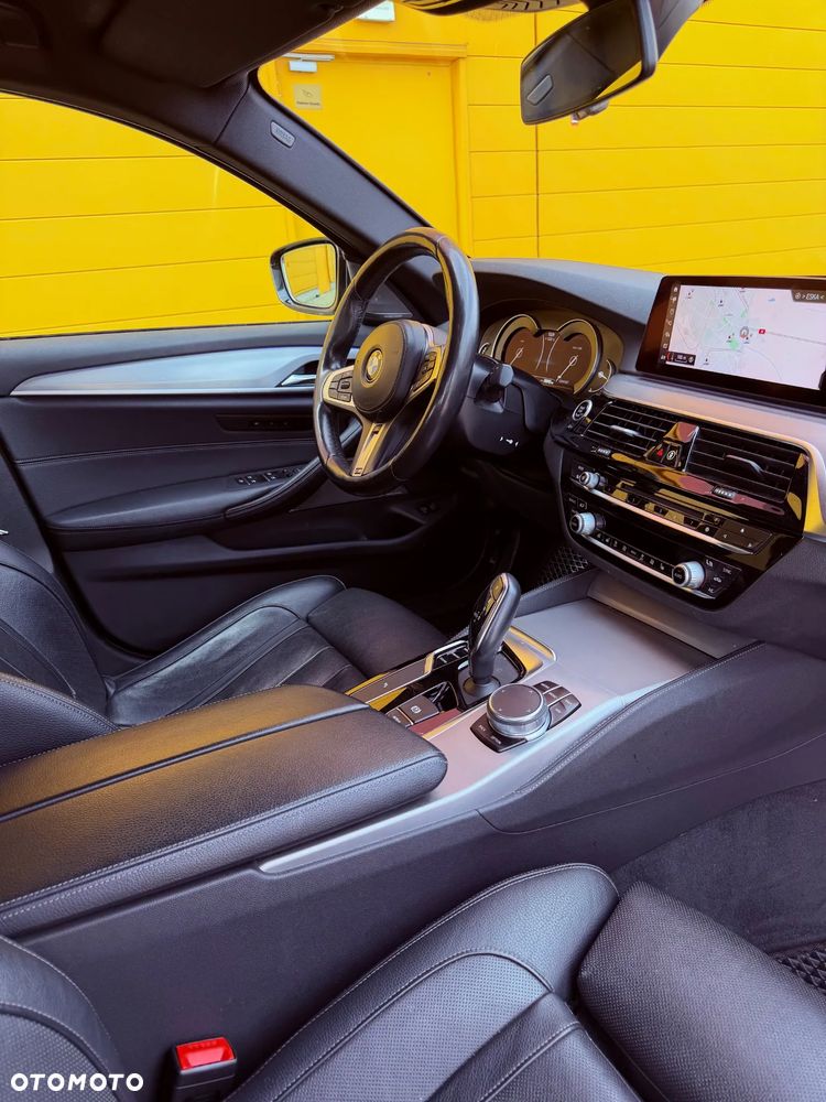 BMW Seria 5 ver-530i-gpf-xdrive - 14