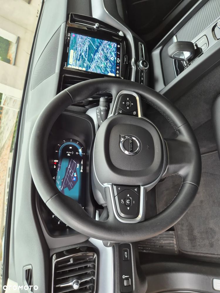 Volvo XC 60 B4 D Momentum Pro - 10