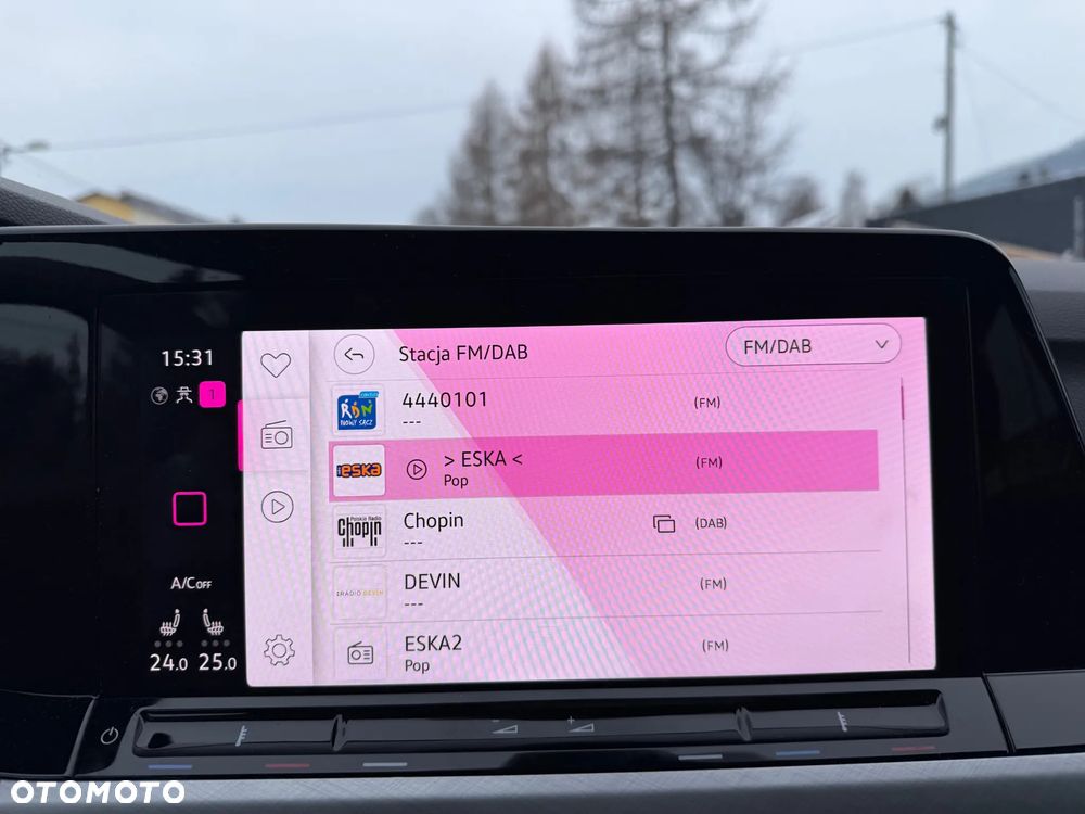 Volkswagen Golf 2.0 TDI SCR DSG Style - 32