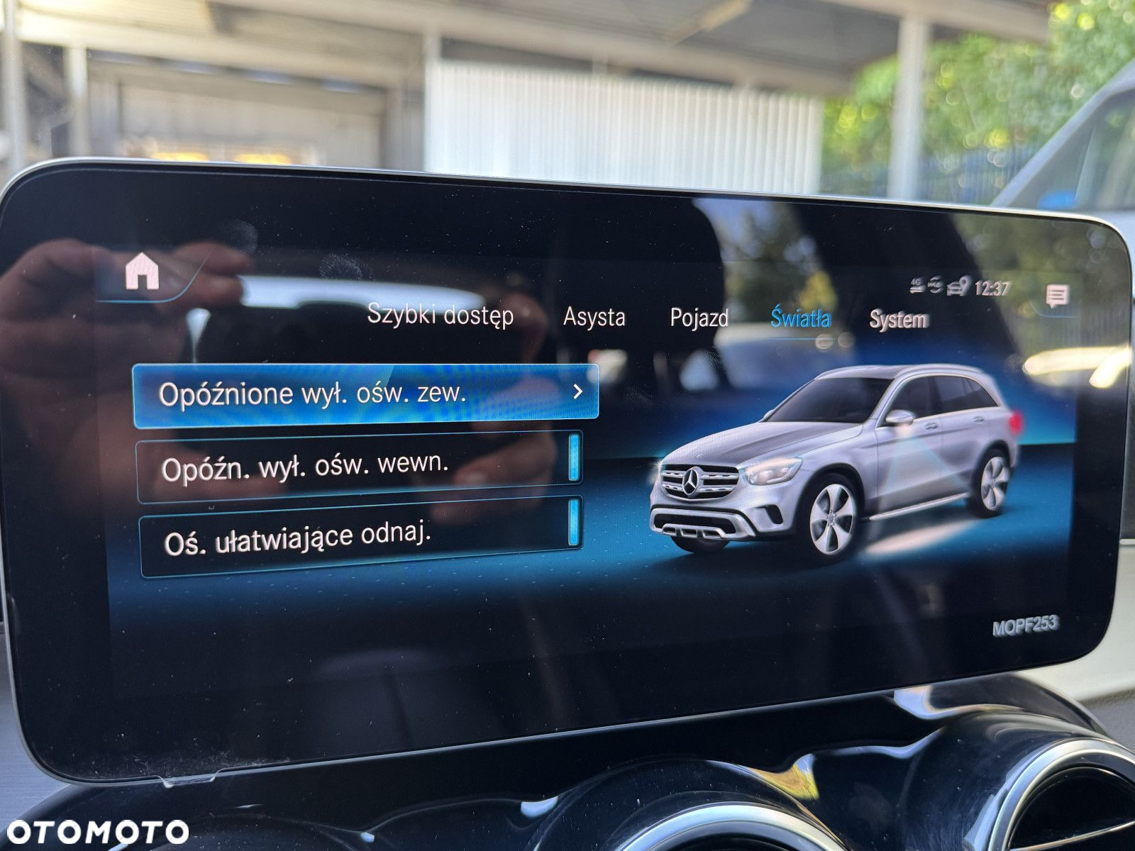 Mercedes-Benz GLC - 29