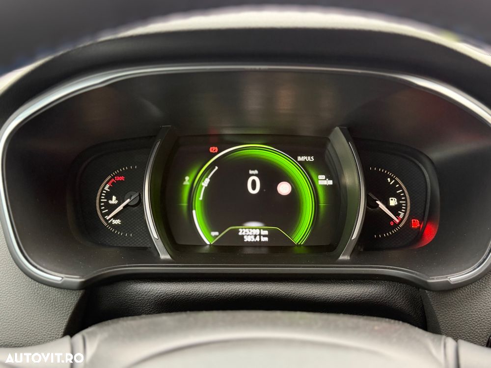 Renault Megane ENERGY dCi 130 GT LINE - 30