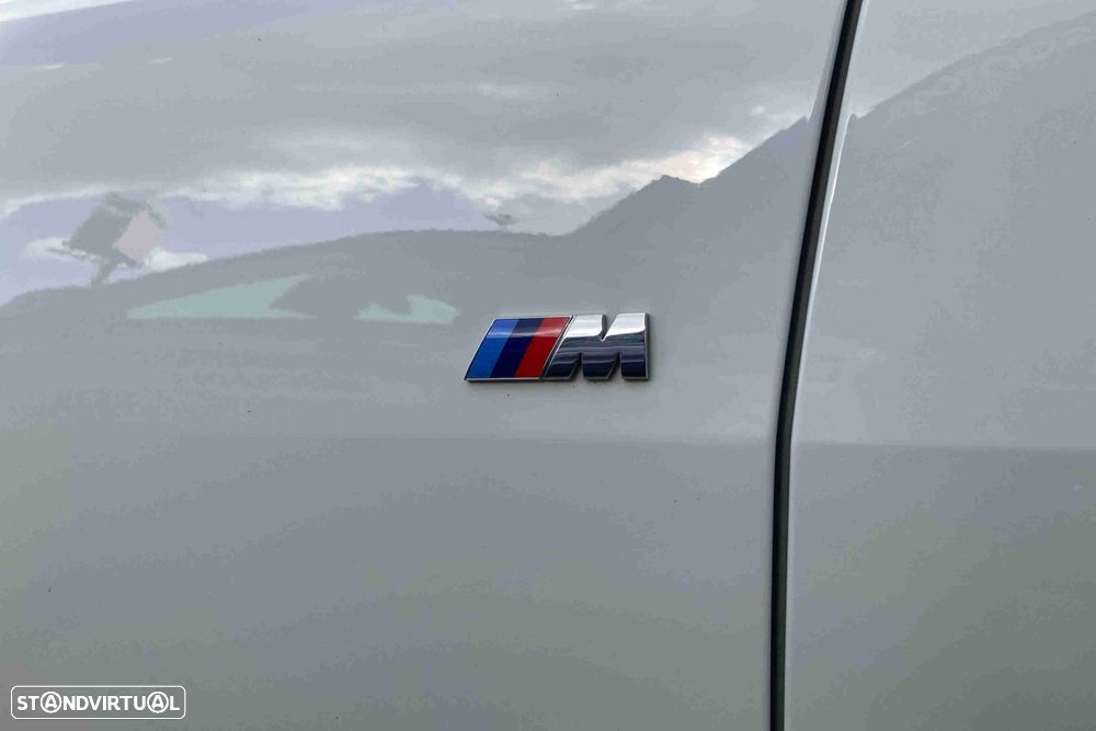 BMW i4 eDrive40 Desportiva M - 16