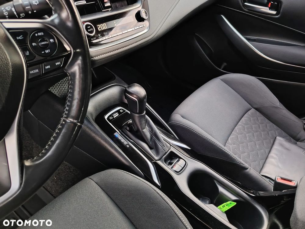 Toyota Corolla 1.8 Hybrid Comfort - 21
