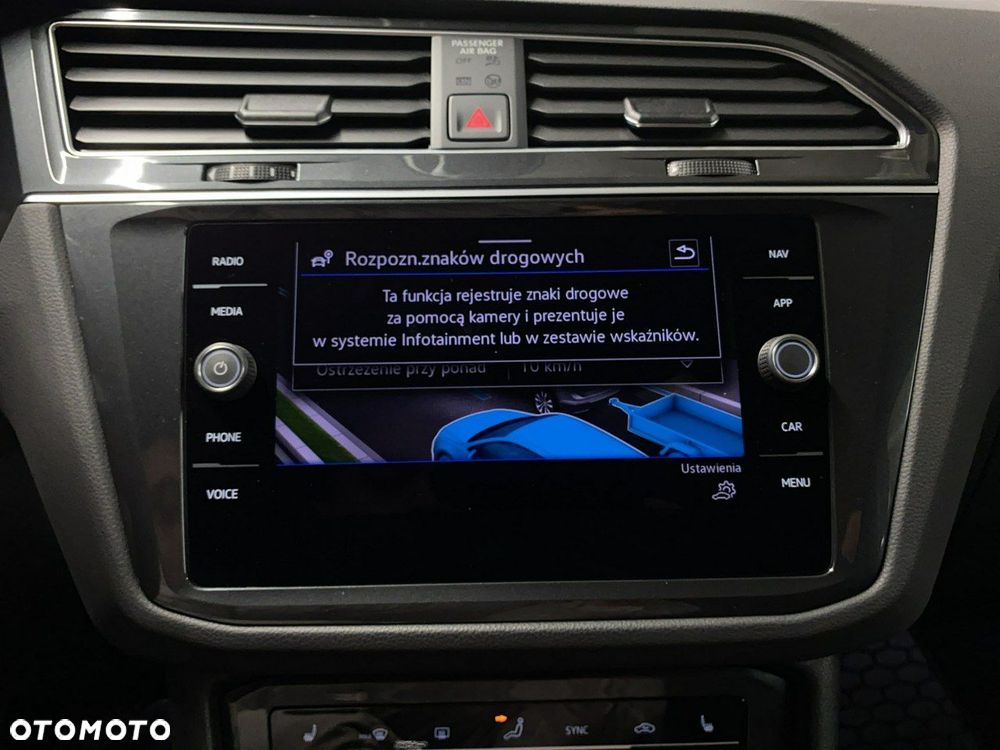 Volkswagen Tiguan - 30