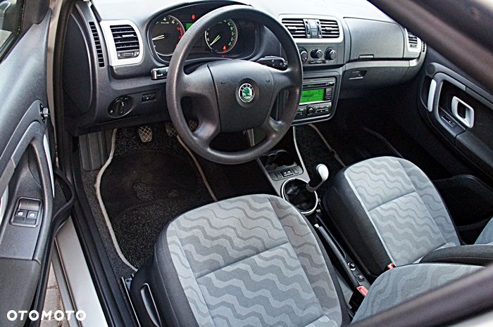 Skoda Fabia 1.2 HTP Ambiente - 17