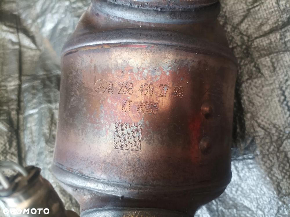MERCEDES W205 COUPE KATALIZATOR A2384902700 - 2