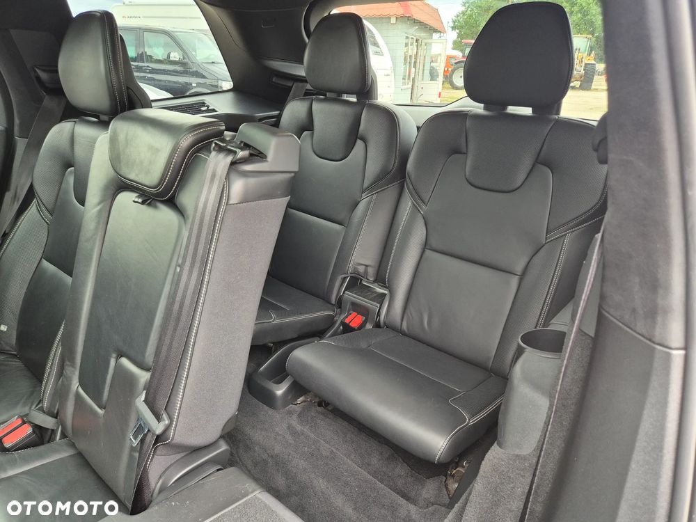 Volvo XC 90 D5 AWD Geartronic RDesign - 33