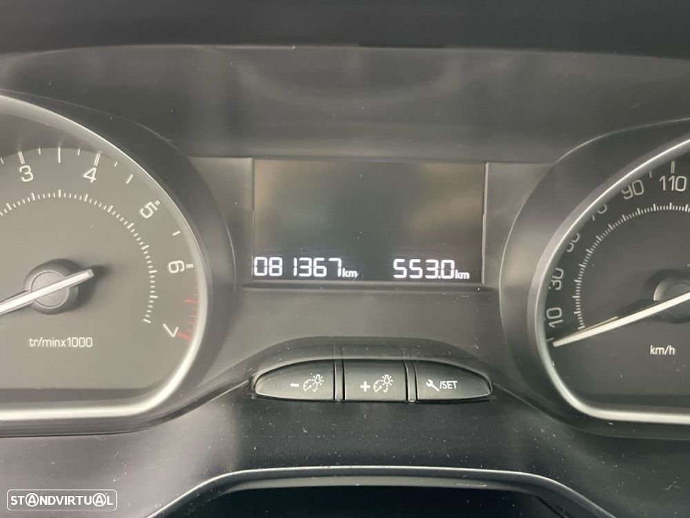 Peugeot 208 1.2 PureTech Active - 9