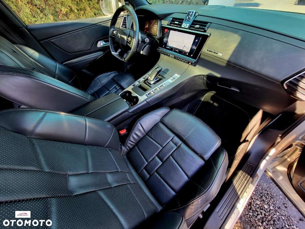 DS Automobiles DS 7 Crossback - 36