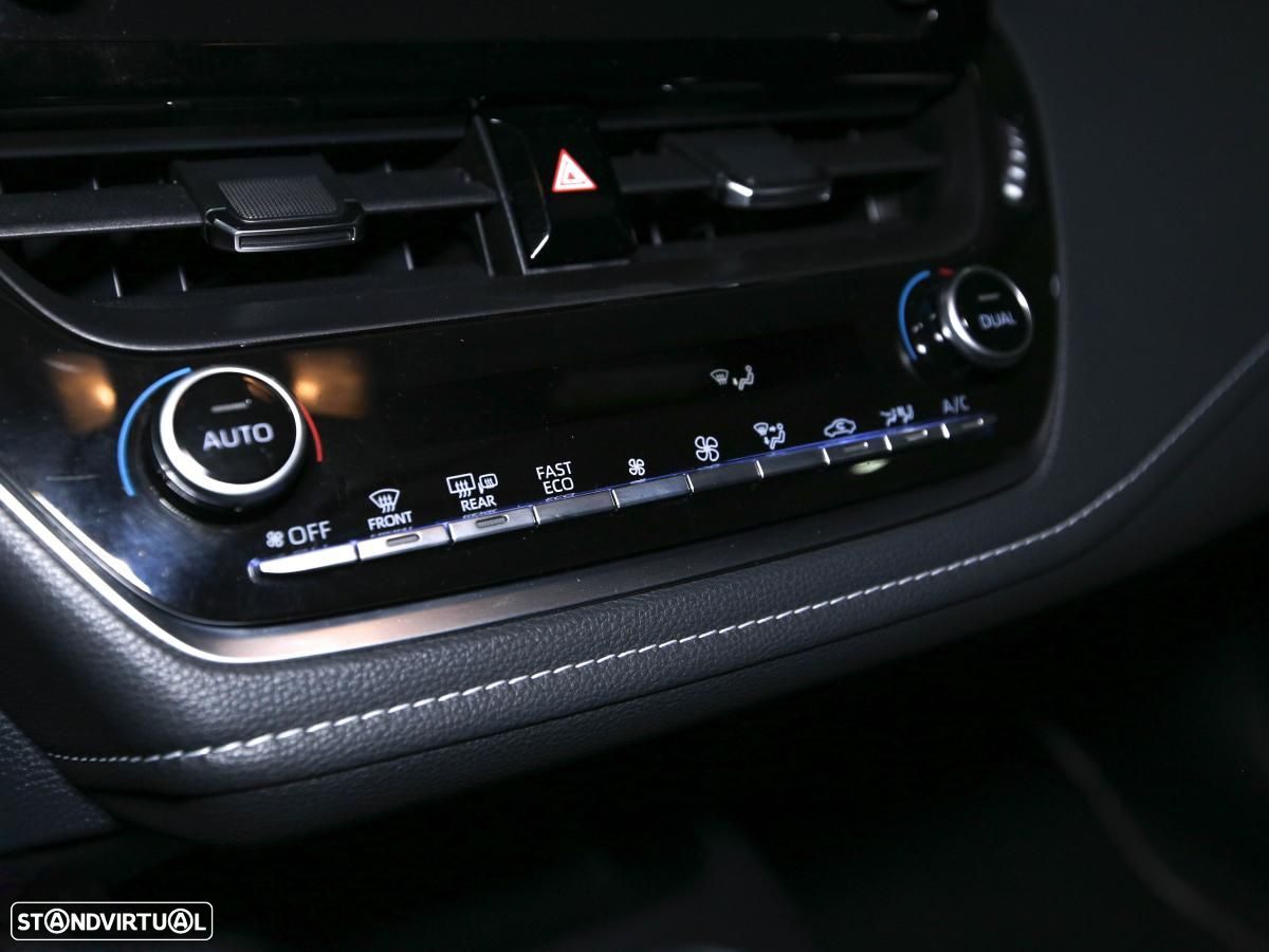 Toyota Corolla Touring Sports 1.8 Hybrid Comfort+P.Sport - 16