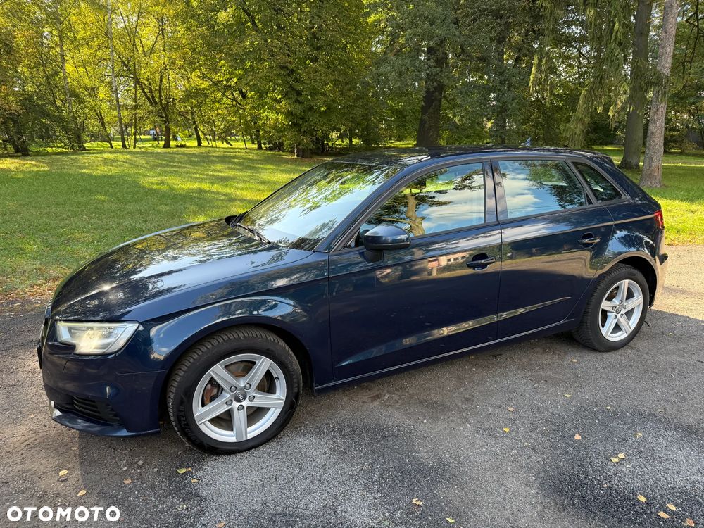 Audi A3 Sportback - 6