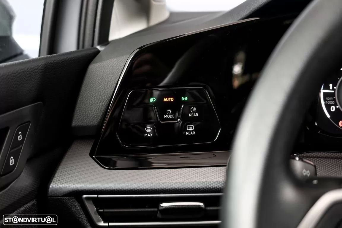 VW Golf 2.0 TDI Style DSG - 24
