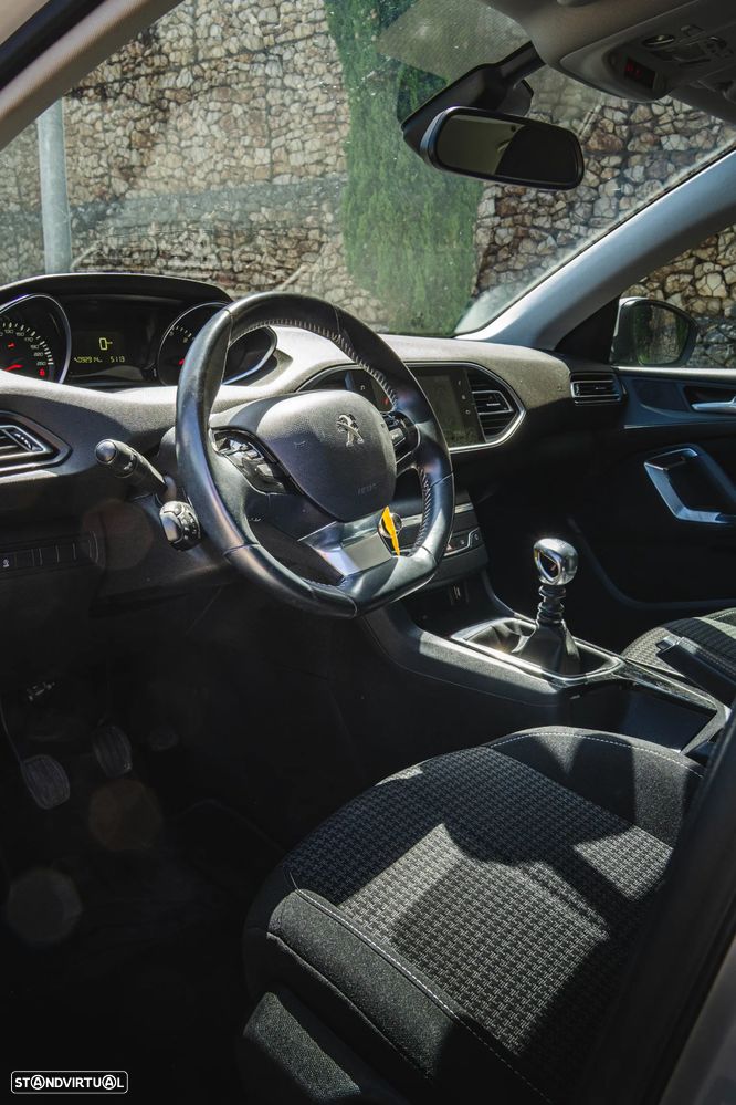 Peugeot 308 1.5 BlueHDi Business Line - 11