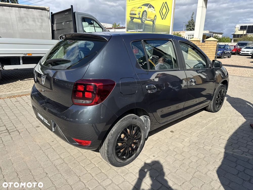 Dacia Sandero 1.2 16V Laureate EU6 - 19