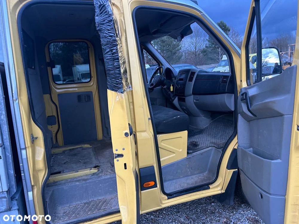 Mercedes-Benz Sprinter - 15