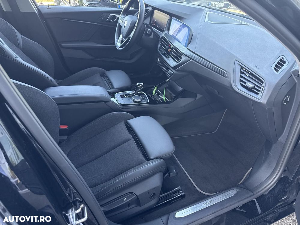 BMW Seria 1 - 24