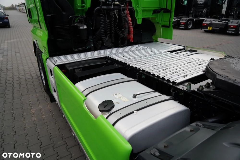 MAN TGX 18.510 / XXL / RETARDER / KLIMA POSTOJOWA /  CAŁY NA PODUSZKACH / OPONY 100% / SKÓRY /  NAVI - 14