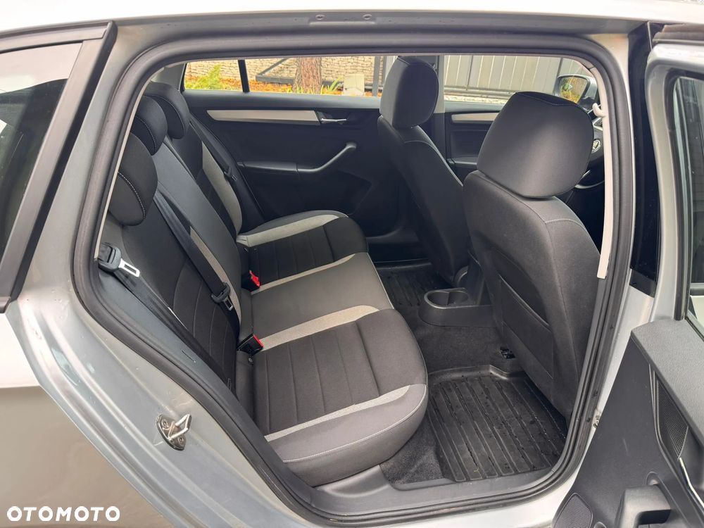 Skoda RAPID 1.0 TSI Ambition - 7