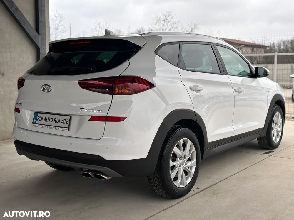 Hyundai Tucson 1.6 CRDi 48V-Hybrid 2WD DCT Select - 9