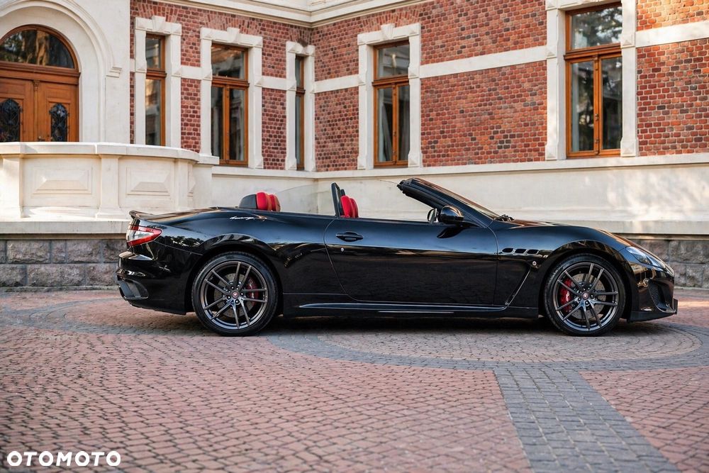 Maserati GranCabrio MC - 3