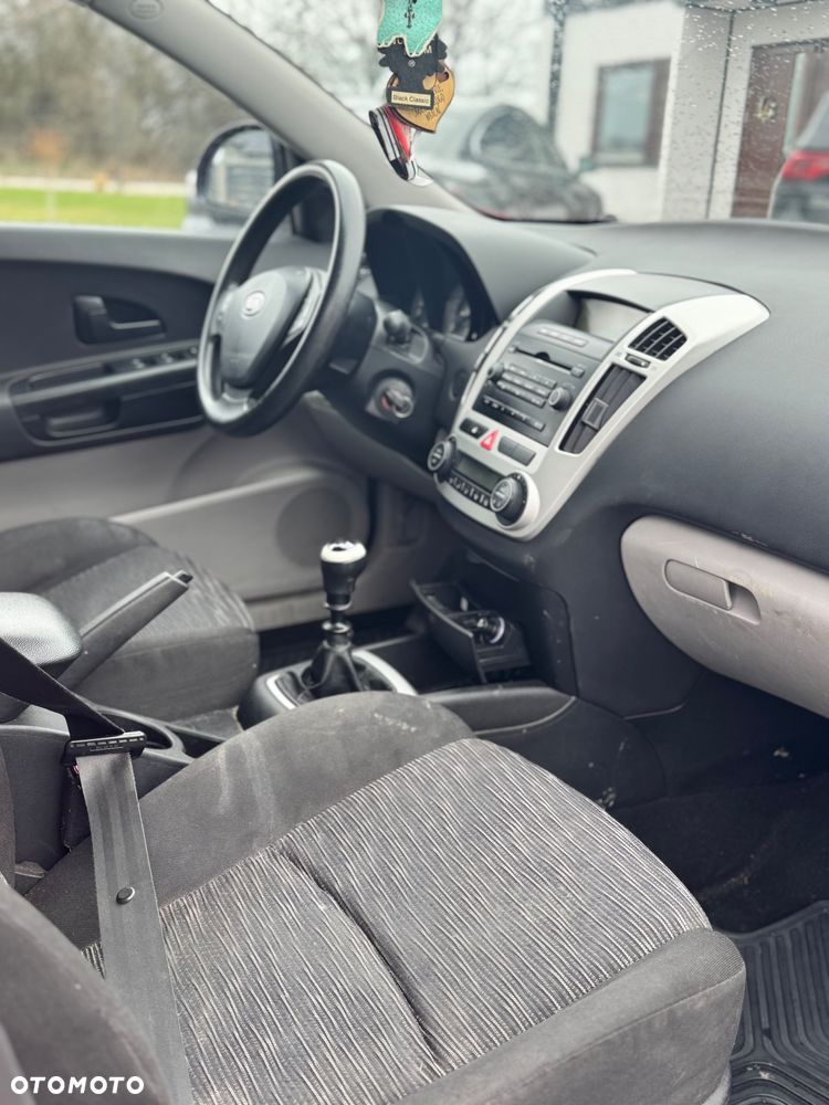 Kia Ceed 1.6 Crdi Comfort - 5