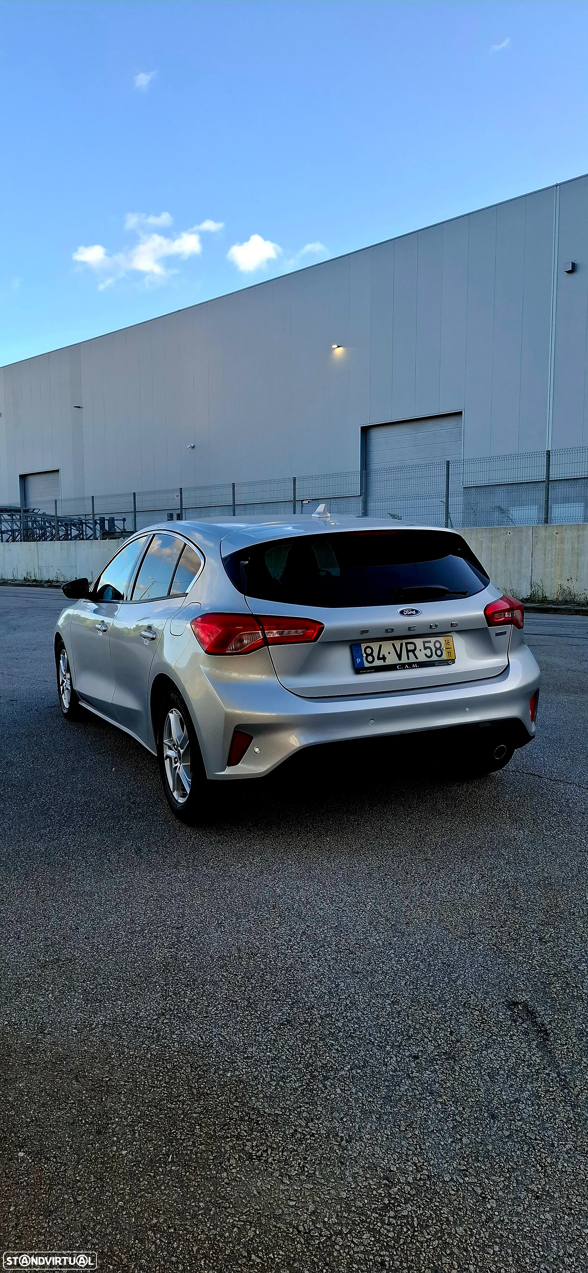 Ford Focus 1.5 TDCi EcoBlue Connected - 4