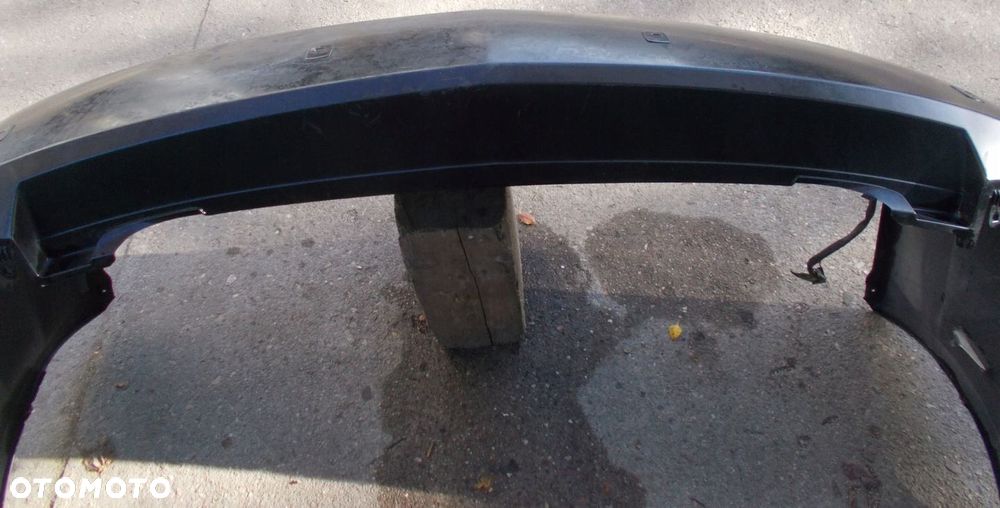 CADILLAC BLS ZDERZAK TYŁ Z PDC - 10