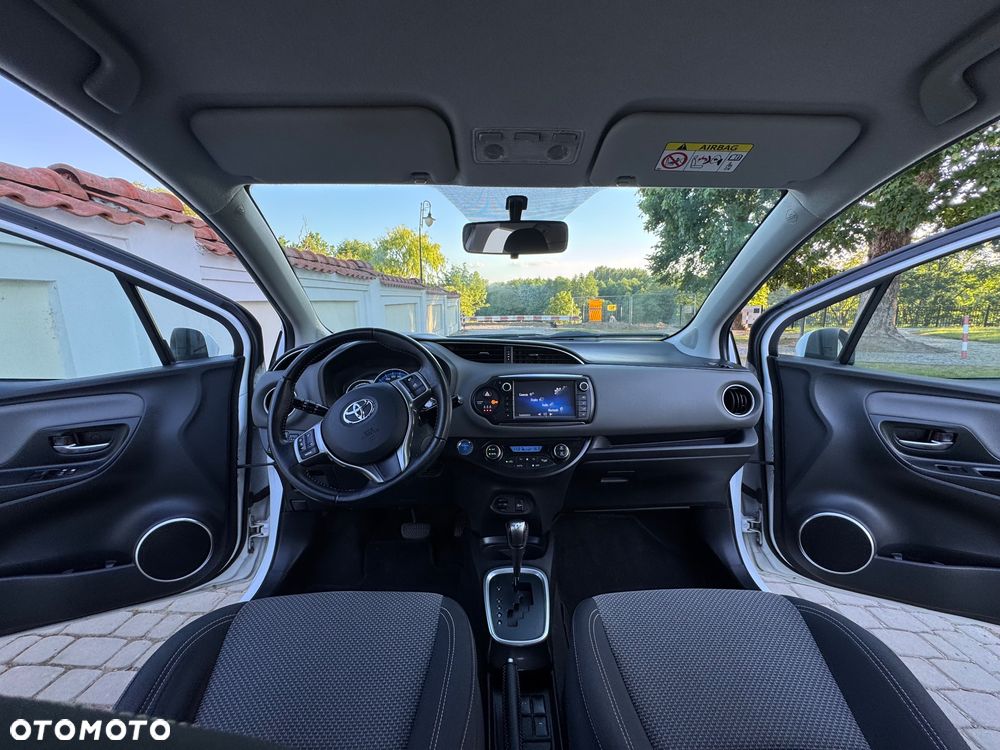 Toyota Yaris - 25