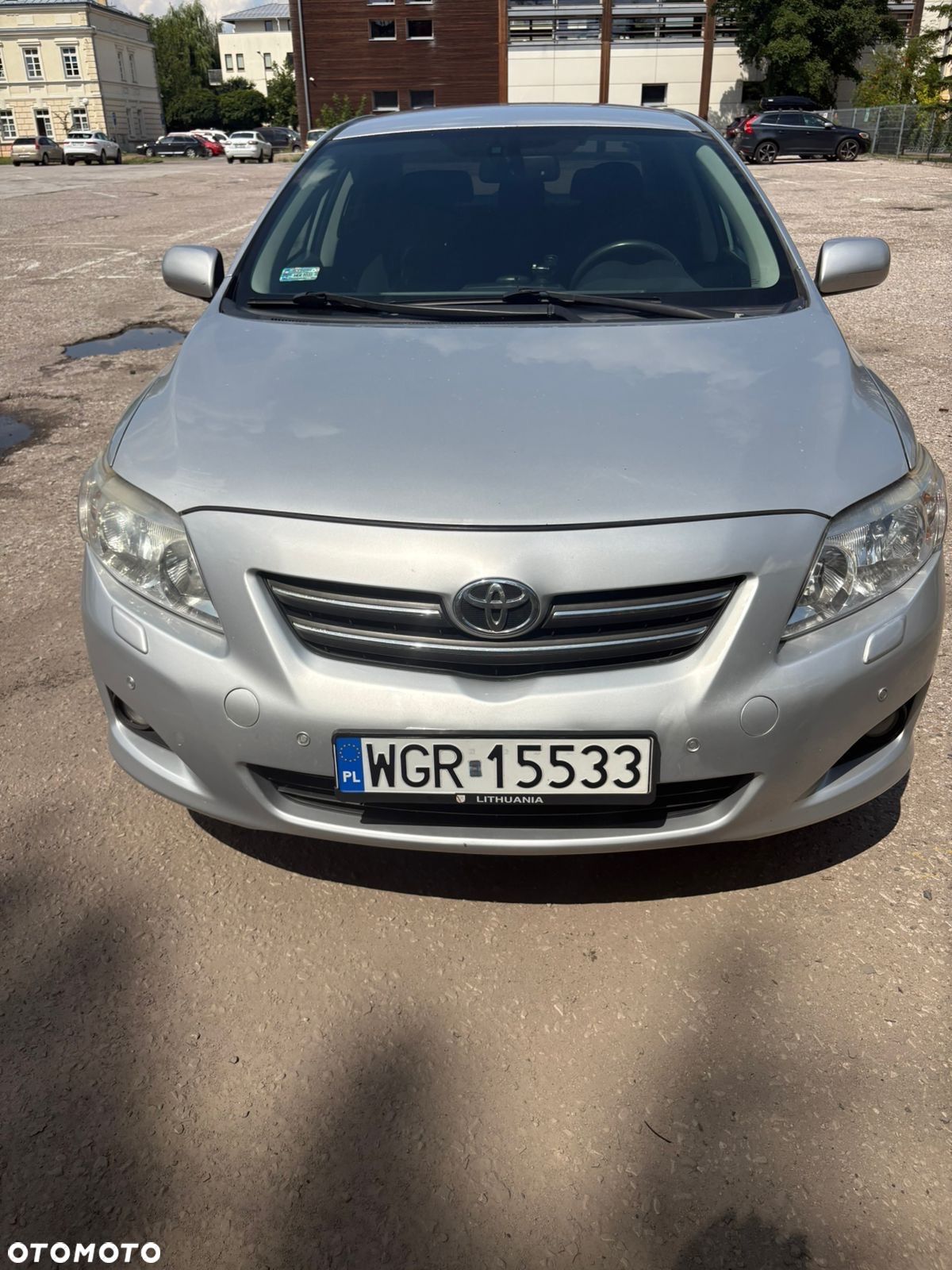 Toyota Corolla - 1