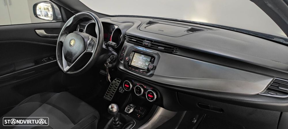 Alfa Romeo Giulietta 1.6 JTDM Exclusive - 7