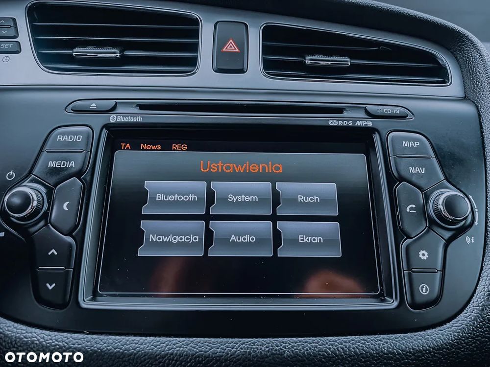 Kia Ceed Cee'd 1.6 GDI L - 23