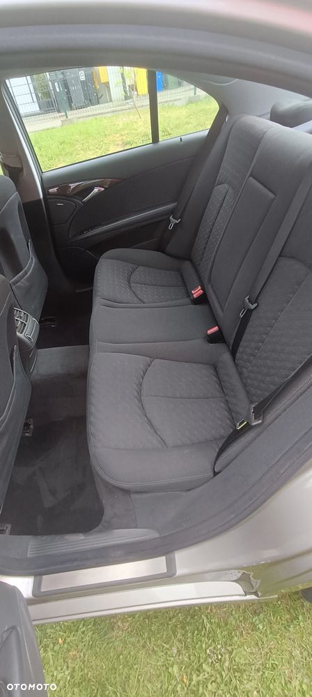 Mercedes-Benz Klasa E 200 Kompressor Classic - 9