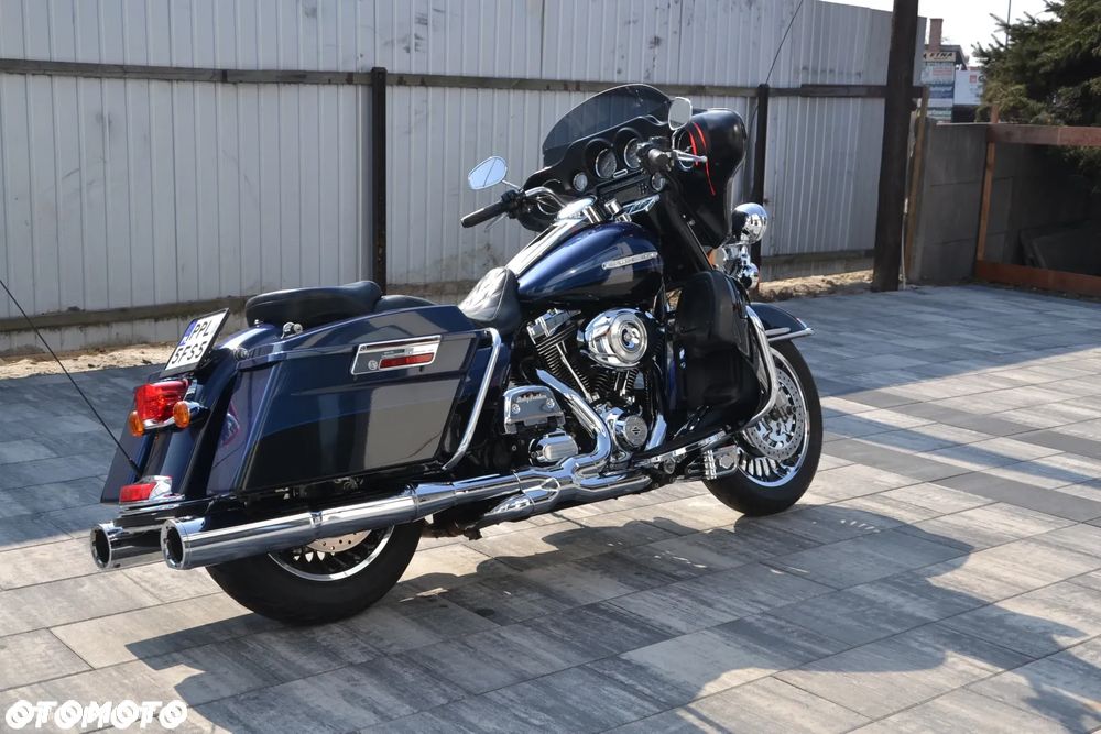 Harley-Davidson FLH Electra Glide - 4
